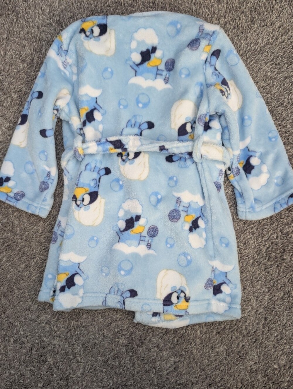 Bluey Plush Kids' Robe - Picture 2 of 3